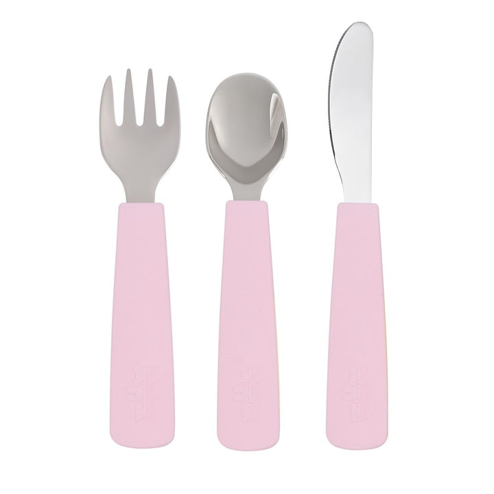 Got a curious toddler on your hands? One that loves to dig in and take matters into their own hands? One that’s ready to take their increasing curiosity up a notch  The We Might Be Tiny Cutlery Set is exactly what your little explorer needs to feel in charge and rock dinnertime like a superstar self-feeder in the making.  This toddler cutlery set has been ergonomically designed to suit growing hands.