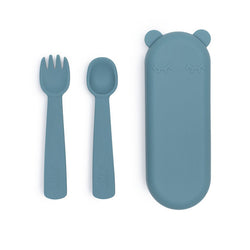 The We Might Be Tiny Feedie Fork & Spoon Set ticks all the boxes as baby’s perfect first cutlery set!